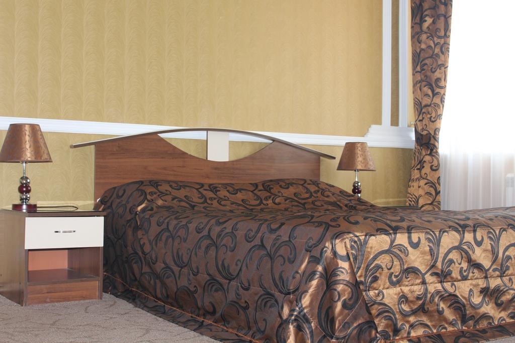 Hotel Edem كاراغاندي الغرفة الصورة